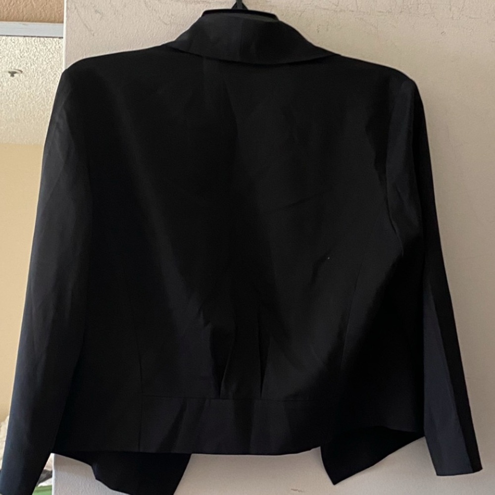 NEW Alfani LITTLE BLACK TOP / Jacket. Silky material.